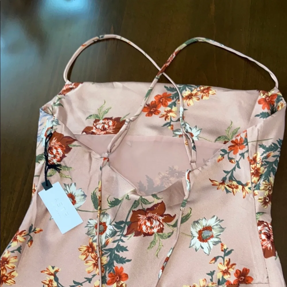 Elegant Dark Blush Floral Slip Dress, size M by ASTR The Label - Picture 14 of 16